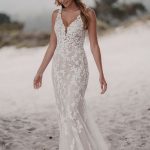 sleeveless wedding dress