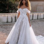 Off-Shoulder Sleeves Wedding Dress