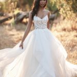 R3703 Allure Romance