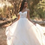 R3703 Allure Romance